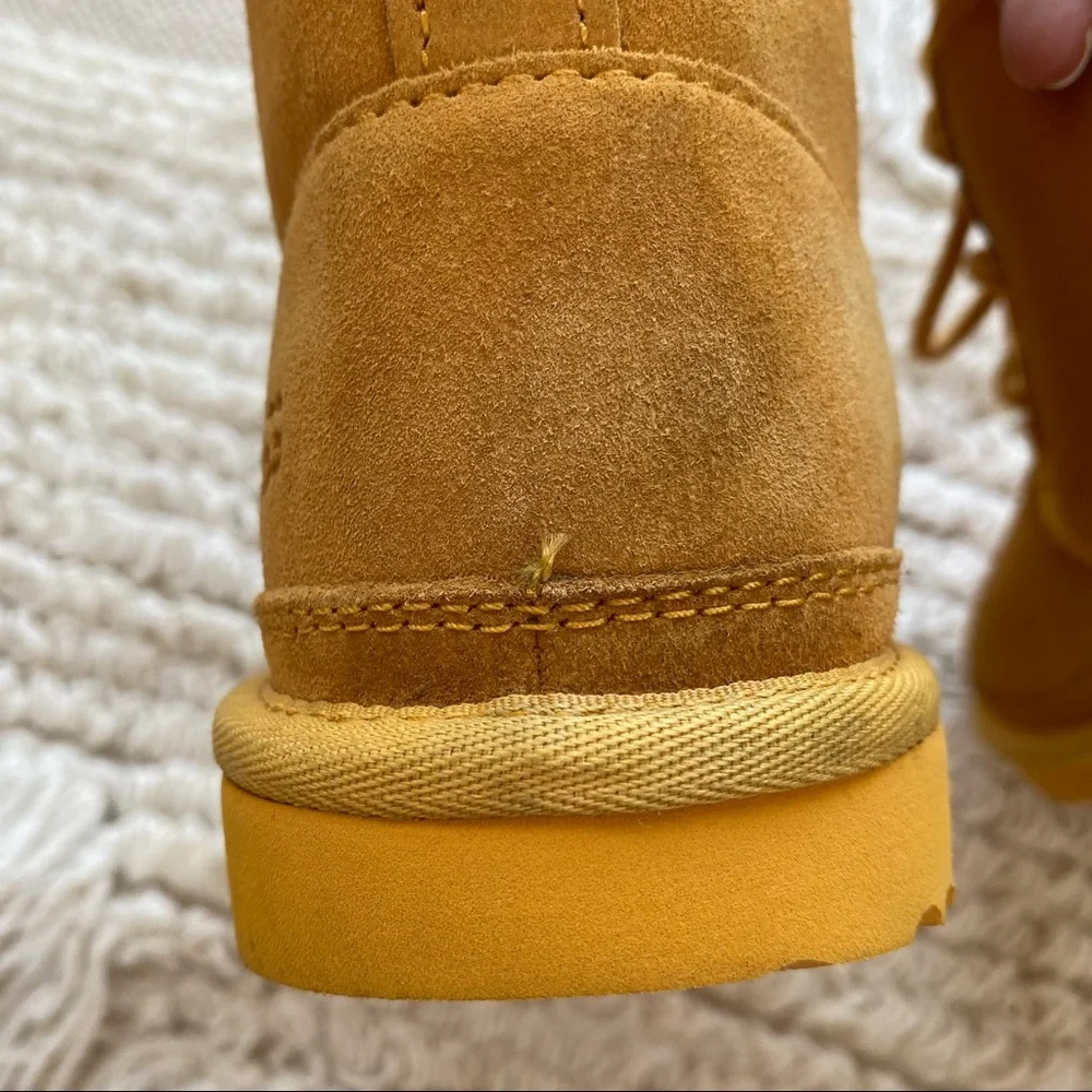 UGG girls' amber yellow Neumel II ankle boots 4